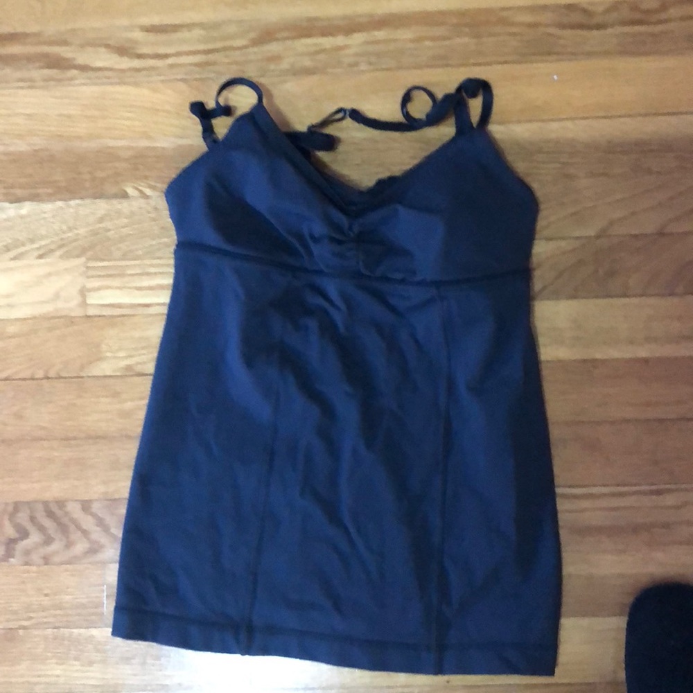 Lululemon tank with built-in bra